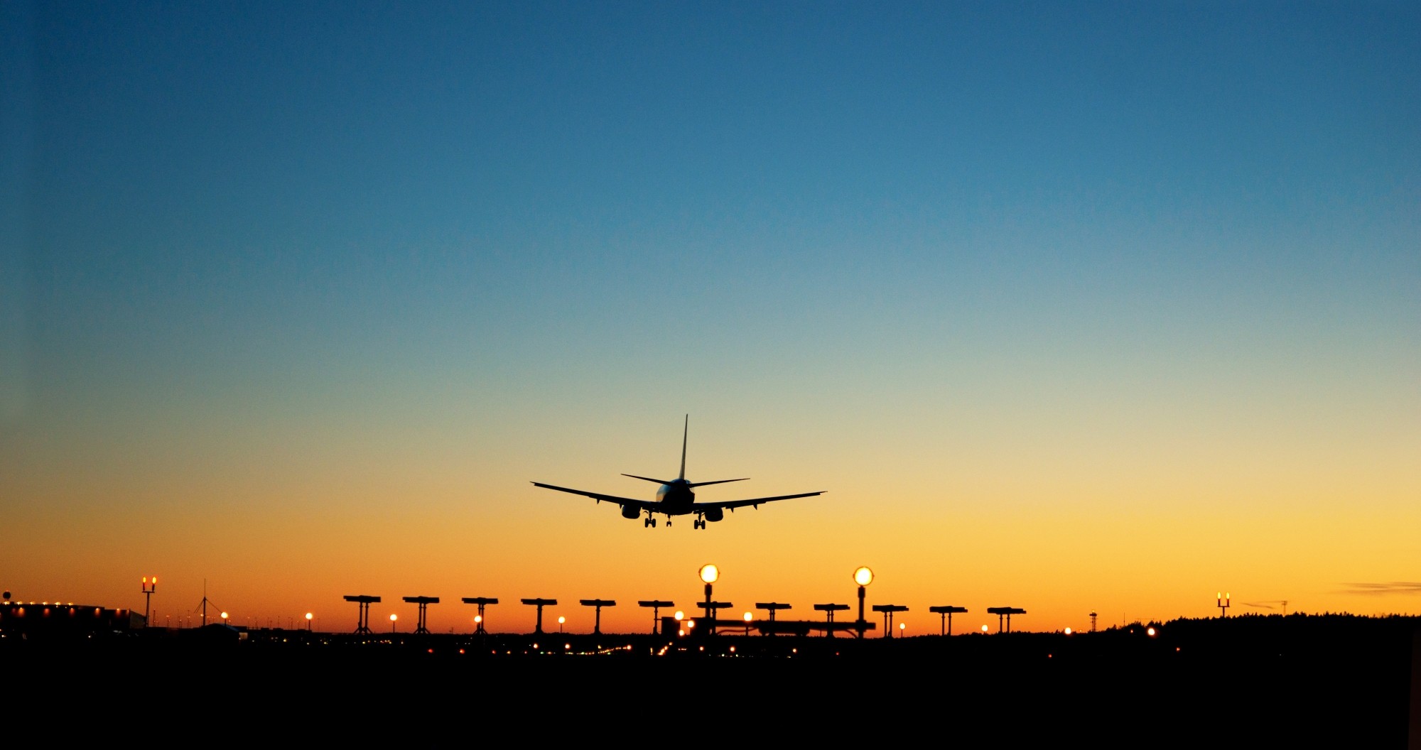 Airplane landing