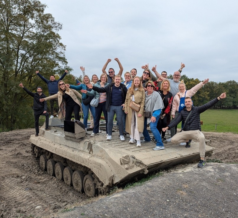 Rijden met een rupsvoertuig in Tankodrom Milovice