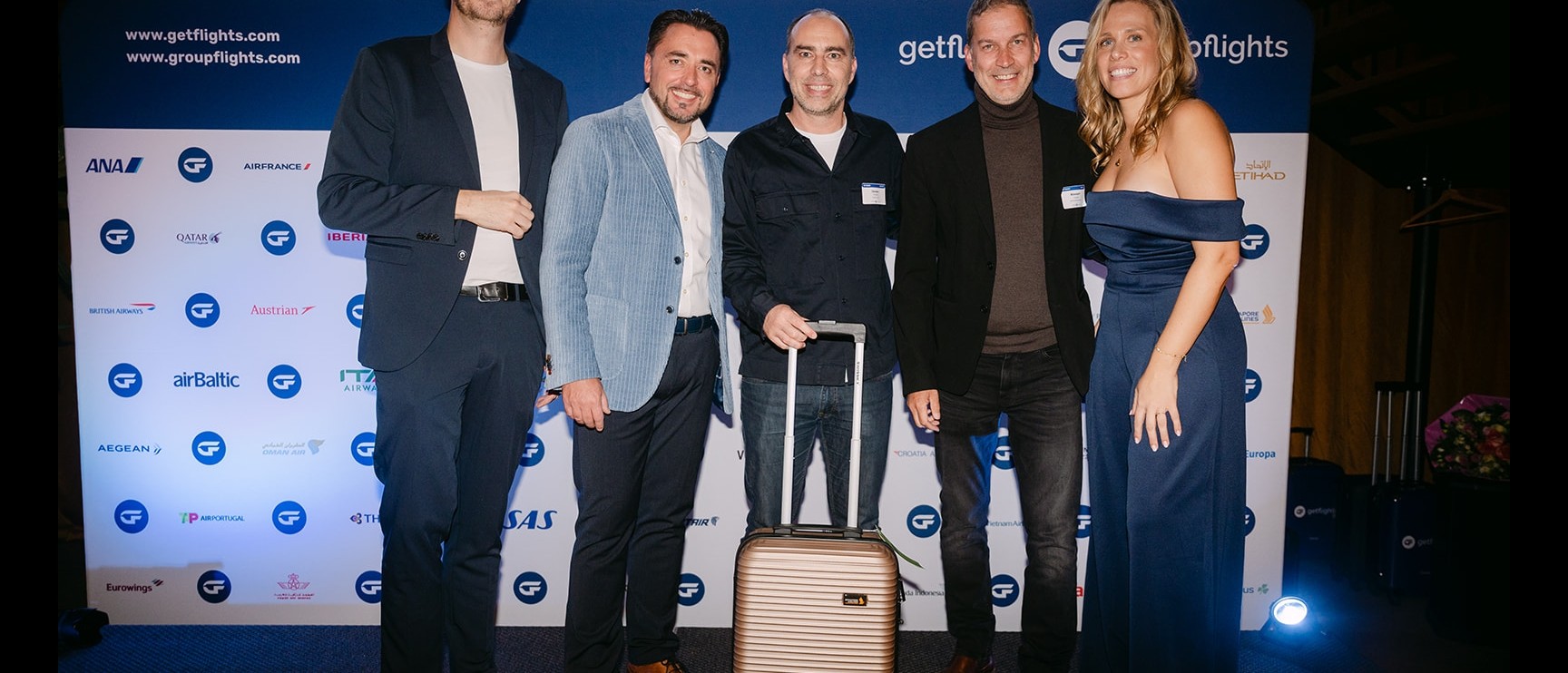 Winnaar van een handbagagekoffer op het podium